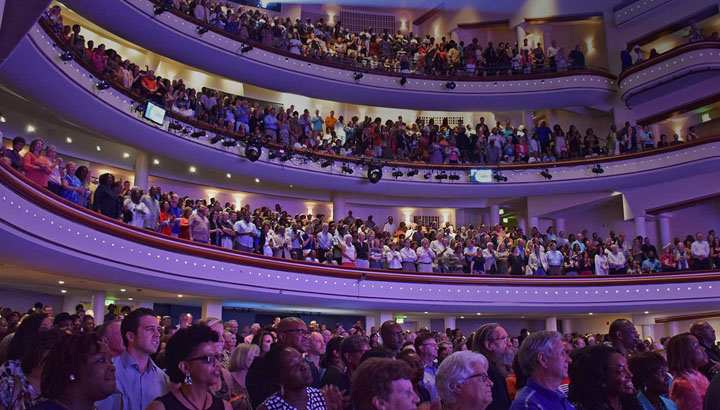 charlotte crowd